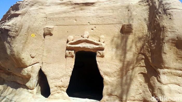 Kota Kuno Madain Saleh di Arab Saudi