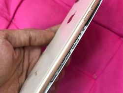 Penampakan iPhone 8 Plus Baru Dibeli Tapi Sudah Rusak