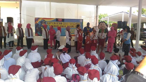 HKGB 65 Bhayangkari, Iriana Jokowi Hadiri Baksos di Bantar Gebang