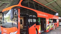 Humas PT Motobus Trans Nusantara Wulandari saat dihubungi detikcom, Senin (2/10/2017) mengatakan perut bus bisa menampung 10 unit sepeda motor. Namun, ada beberapa ketentuan harus motor bebek di bawah kapasitas 150 cc dan lebar motor tak lebih dari 60 cm. Foto: Motobus