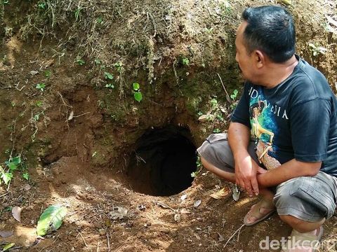 Koin kuno bertuliskan huruf China ditemukan di Blitar/