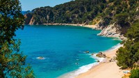 Soal pariwisata, Catalonia tak boleh dipandang sebelah mata. Catalonia berada di wilayah pesisir yang mana memiliki deretan pantai eksotis (Thinkstock)