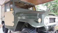 Toyota Land Cruiser bernomor polisi 04-62957/44-10 ini pernah digunakan oleh Soeharto.  Foto: Ruly Kurniawan
