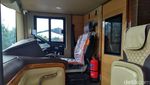 Perut Bus Ini Bisa Telan Motor