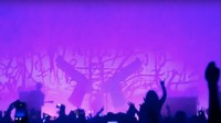 Peristiwa itu menimpa Marilyn Manson pada akhir pekan lalu di Hammerstein Ballroom, New York, Amerika Serikat. Foto: Youtube