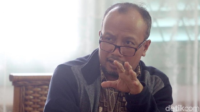 Ketua YLKI, Tulus Abadi