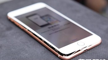 Wu mengaku sebagai pengguna setia ponsel Apple.Foto: Appledaily