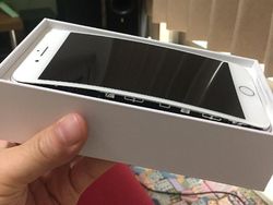 Penampakan iPhone 8 Plus Baru Dibeli Tapi Sudah Rusak