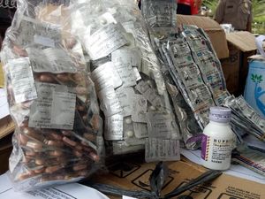 Razia Pil PCC, Polisi Malah Dapat 197.270 Obat Kedaluwarsa