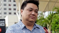 Anang juga diduga membantu penyediaan uang tambahan untuk bantuan hukum Ditjen Dukcapil Kemendagri sebesar Rp 2 miliar dan kebutuhan lainnya terkait proses proyek e-KTP.