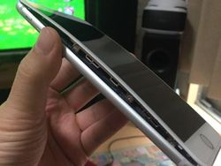 Penampakan iPhone 8 Plus Baru Dibeli Tapi Sudah Rusak