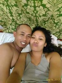 Tega! Istri Kerja Keras Jadi TKW, Suami Malah Foto Mesra dengan Selingkuhan