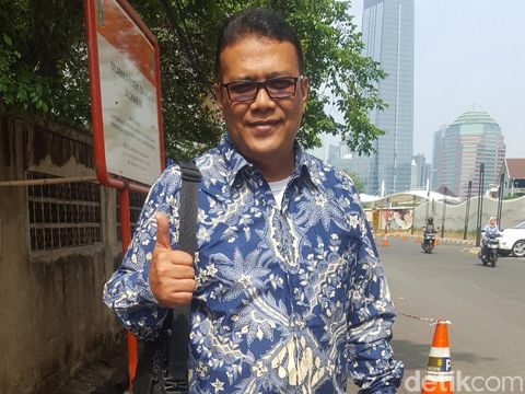 Antusiasme Warga Peringati Hari Batik Nasional