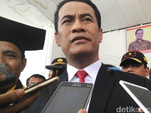 Di Kendari, Mentan Ajak Mahasiswa Jaga Iklim Investasi