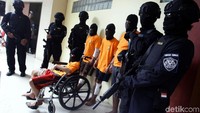 Kelompok ini kerap meresahkan warga ataupun pekerja di kawasan industri.