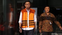 Eddy keluar gedung KPK usai menjalani pemeriksaan, Senin (2/10/2017).
