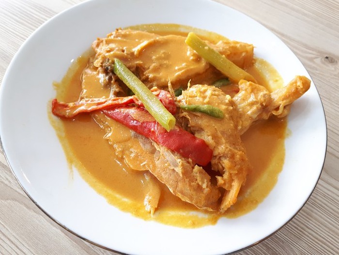 gulai kepala ikan gulai kepala ikan