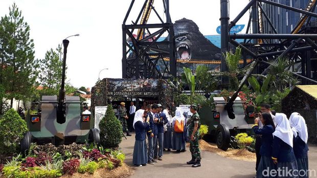 Pameran alutsista ini berlangsung selama dua hari 3 - 4 Oktober dari pukul 09.00 - 21.00 WIB.