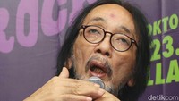 Berita duka kembali menyelimuti dunia musik Tanah Air. Seorang musisi dan pencipta lagu Yockie Suryo Prayogo meninggal dunia di usia 64 tahun.  Foto: Ismail / detikHOT