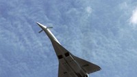 Dalam waktu yang singkat itu sebagai pesawat penumpang, concordski hanya melakukan 55 penerbangan dam mengalami ratusan kegagalan. Para pimpinan Soviet dan juga Aeroflot pusing dengan program concordski yang menimbulkan masalah kompleks ini. Concordski tidak lagi disuntik pendanannya  dan menyumbang pendapatan yang nyata untuk digunakan dalam pasar domestik. Concorde sendiri terbang terakhir pada tahun 2003, hal itu dikarenakan kecelakaan fatal pada tahun 2000 yang membunuh 113 orang di dekat Paris tidak jauh dari tempat concordski pertama jatuh pada tahun 1973. Banyak pesawat supersonik lainnya telah diusulkan sejak itu. Namun tidak ada yang berhasil mencapai tahap produksi(Dok. CNN Style)