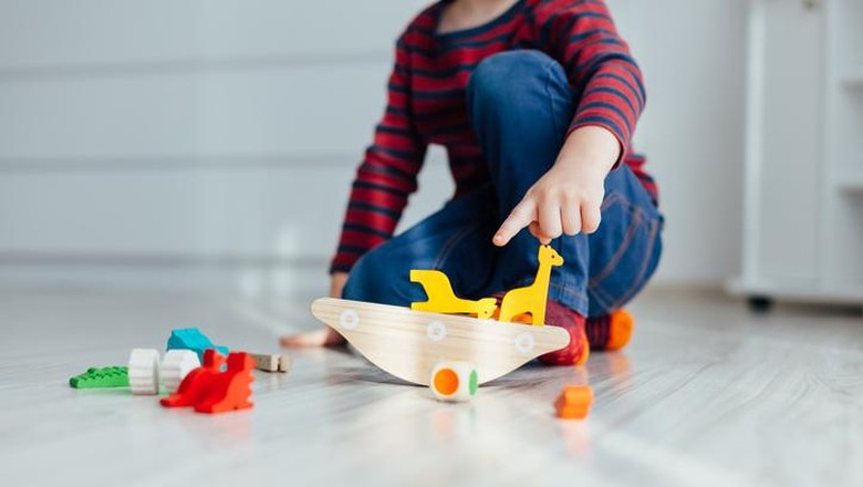 Lantai Rumah Juga Bisa Jadi Sumber Penyakit buat Anak, Lho/ Foto: thinkstock Lantai Rumah Juga Bisa Jadi Sumber Penyakit buat Anak, Lho/ Foto: thinkstock