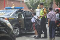 Siapapun yang membutuhkan, boleh naik mobil polisi ini