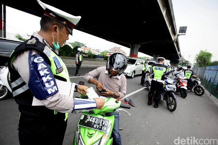 Ayo Buruan! Penghapusan Denda Pajak Kendaraan Diperpanjang