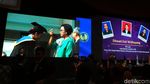 Cantik Berkebaya, Sri Mulyani Pose Bareng Wisudawan STAN