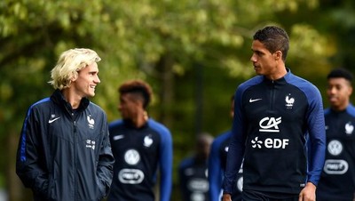 Aksi Griezmann di Sesi Latihan Timnas Prancis