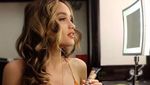Bibir Seksi! Pesona Cinta Laura