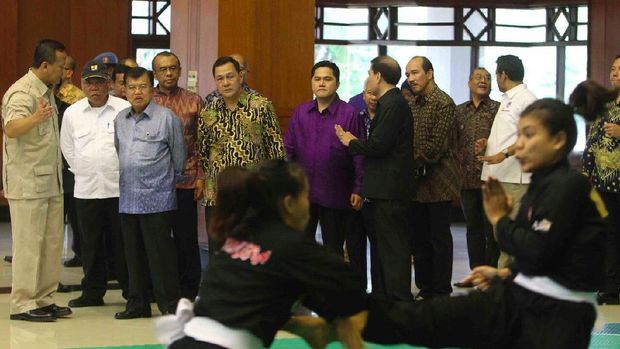 Wapres JK saat mengunjungi pelatnas pencak silat, Selasa (3/10/2017).