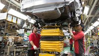 Bagi pekerja, Toyota menyiapkan program yang membantu mereka mencari pekerjaan baru di luar industri mobil. Foto: Toyota Australia