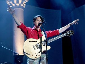 Sebelum Album, Vampire Weekend Awali dengan Rilis Dua Single
