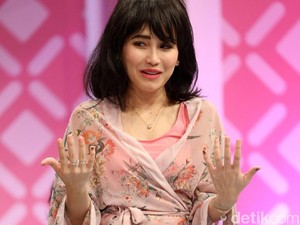 Ayu Ting Ting Disindir Luna Tak Punya Geng, Jedar Mau Tampung ke Girls Squad?