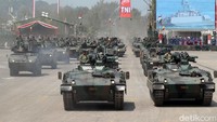 Tank-tank TNI AD unjuk gigi.