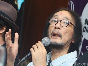 Hujan Iringi Pemakaman Yockie Suryo Prayogo