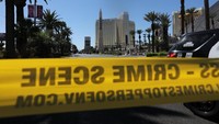 Sebelumnya, penembakan brutal terjadi saat konser di dekat Kasino Mandala Bay, Las Vegas menewaskan setidaknya 58 warga dan melukai lebih dari 500 lainnya. REUTERS/Mike Blake.