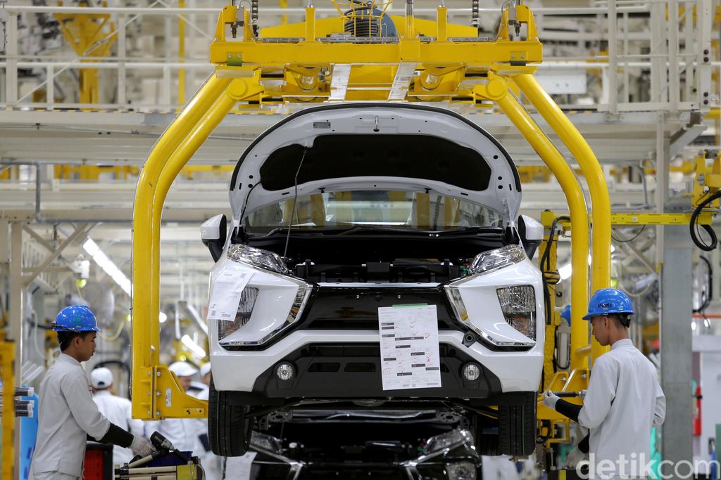 Pabrik MMKI memproduksi Mitsubishi Xpander. 
