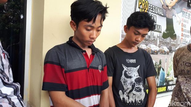 AO (23) dan GR (21) pelaku pencurian di kawasan elite di Jaksel yang ditangkap di Tanah Abang