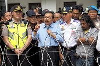 Gubernur Jatim menemui langsung pada pendemo
