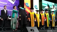 Sri Mulyani mengaku sangat bangga dengan para lulusan PKN STAN. Bahkan dirinya berharap besar kepada wisudawan dan wisudawati untuk bisa berkontribusi kepada negara.