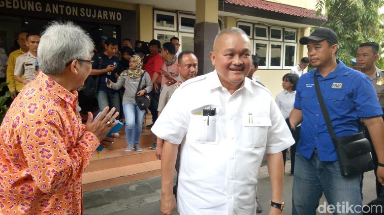 Diperiksa Kejagung, Alex Noerdin Ditanya Perubahan Dana Bansos Diperiksa Kejagung, Alex Noerdin Ditanya Perubahan Dana Bansos