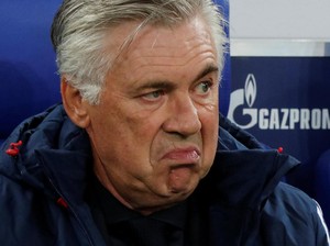 Ups, Bayern Jual Produk yang Masih Munculkan Gambar Ancelotti