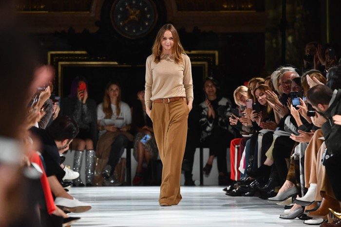 Stella McCartney PARIS, FRANCE - OCTOBER 02: A model walks the runway during the Stella McCartney show as part of the Paris Fashion Week Womenswear Spring/Summer 2018 on October 2, 2017 in Paris, France. (Photo by Pascal Le Segretain/Getty Images)