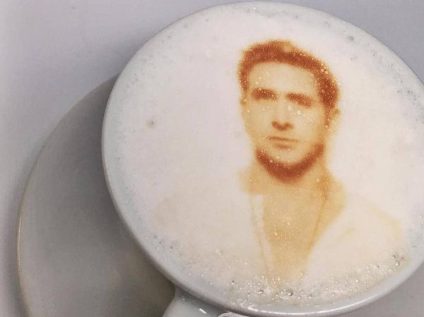 Keren! Ini 12 Wajah Selebriti Dunia Dalam Latte Art yang Artistik