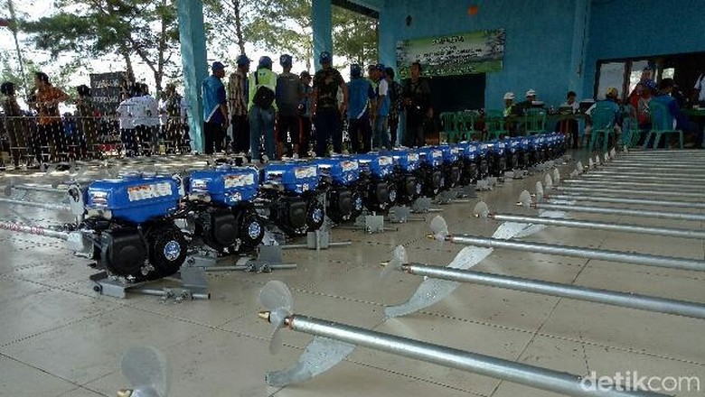 1.172 Nelayan Banyuwangi Terima Bantuan Konversi BBM ke BBG 1.172 Nelayan Banyuwangi Terima Bantuan Konversi BBM ke BBG