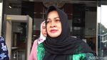 Razman dan Evy, Dulu Kawan Sekarang Lawan
