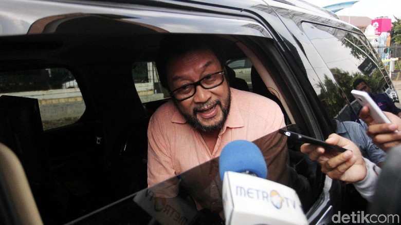 Yorris Raweyai Soroti Penurunan Perolehan Kursi Golkar Yorris Raweyai Soroti Penurunan Perolehan Kursi Golkar