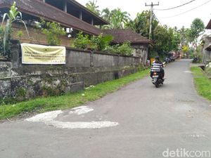 Cemas Warga di Zona Aman Gunung Agung