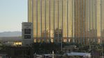 Foto: Dari Lubang Jendela ini, Paddock Tembaki Penonton Konser di Las Vegas